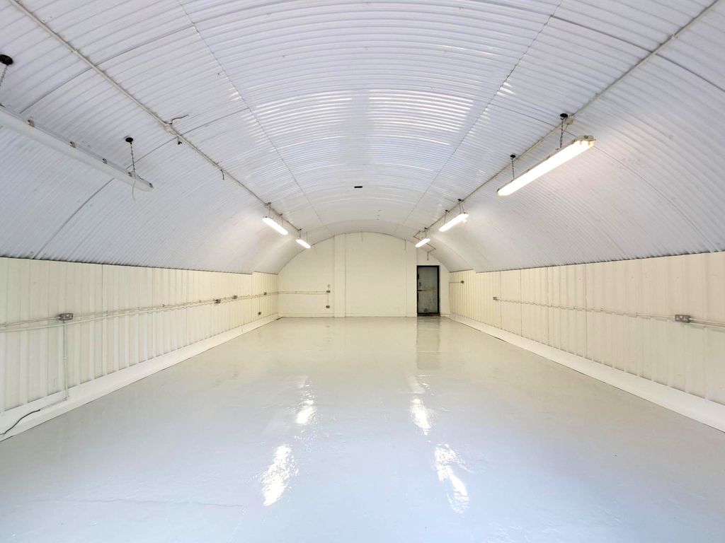 Property photo 3 of 5 Flexible Property Space