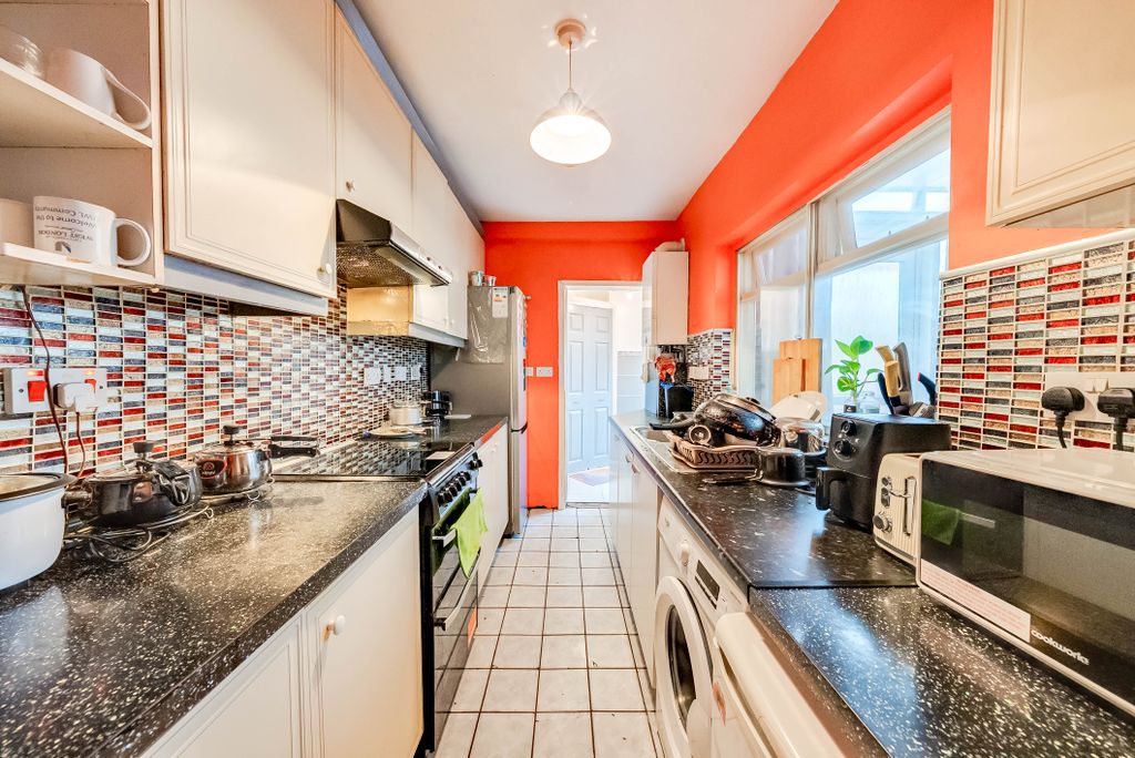 Property photo 3 of 26 A7S06196Hdr
