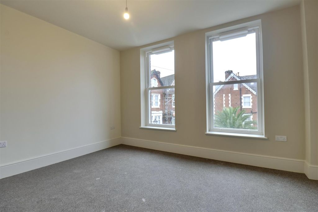 Property photo 3 of 11 84Bdb8Ac-4066-4B79-87Ff-9C634B65A72F_1_201_A.Jpeg