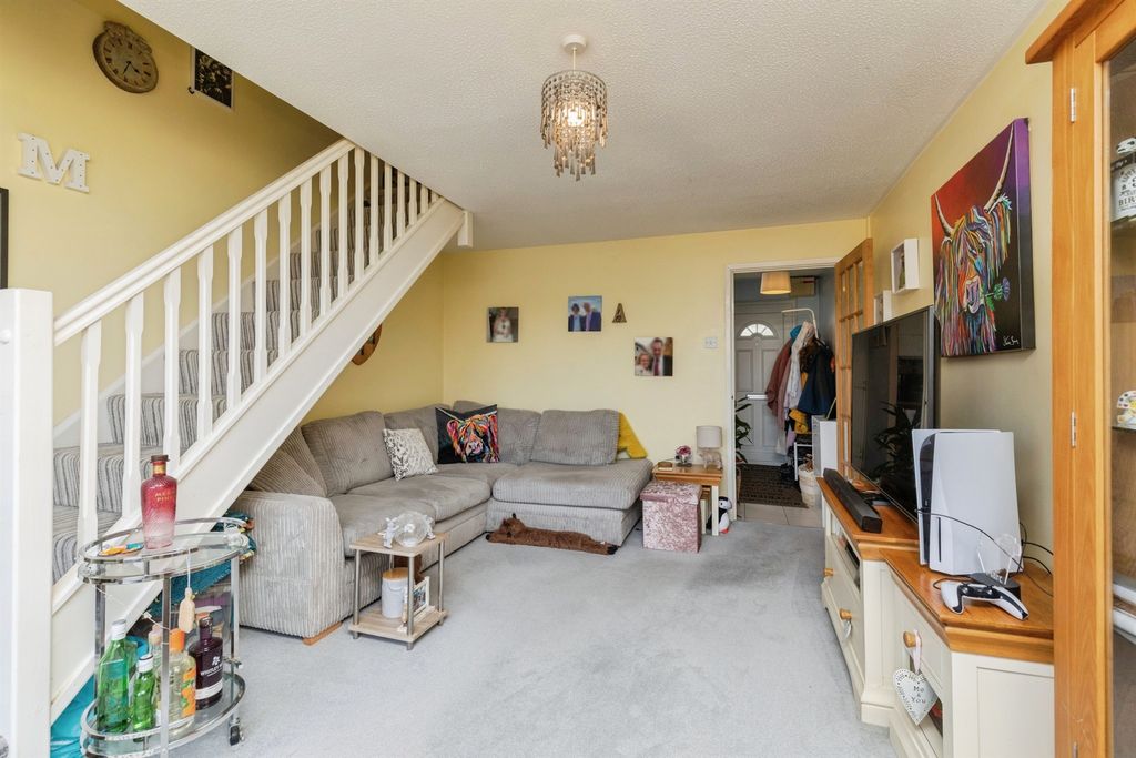 Property photo 3 of 17