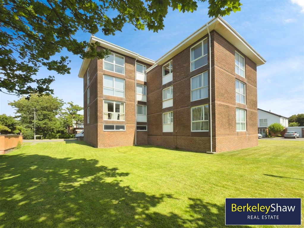 Property photo 1 of 18 7c2B6617--49Fb-Baa6-97F63759649D-18506-000002C832F