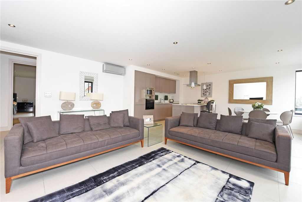 Property photo 1 of 14 Reception Room