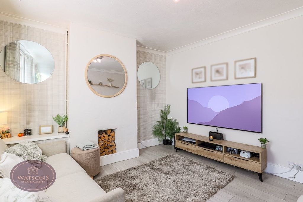 Property photo 3 of 19