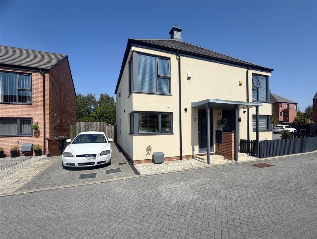 Property photo 1 of 23