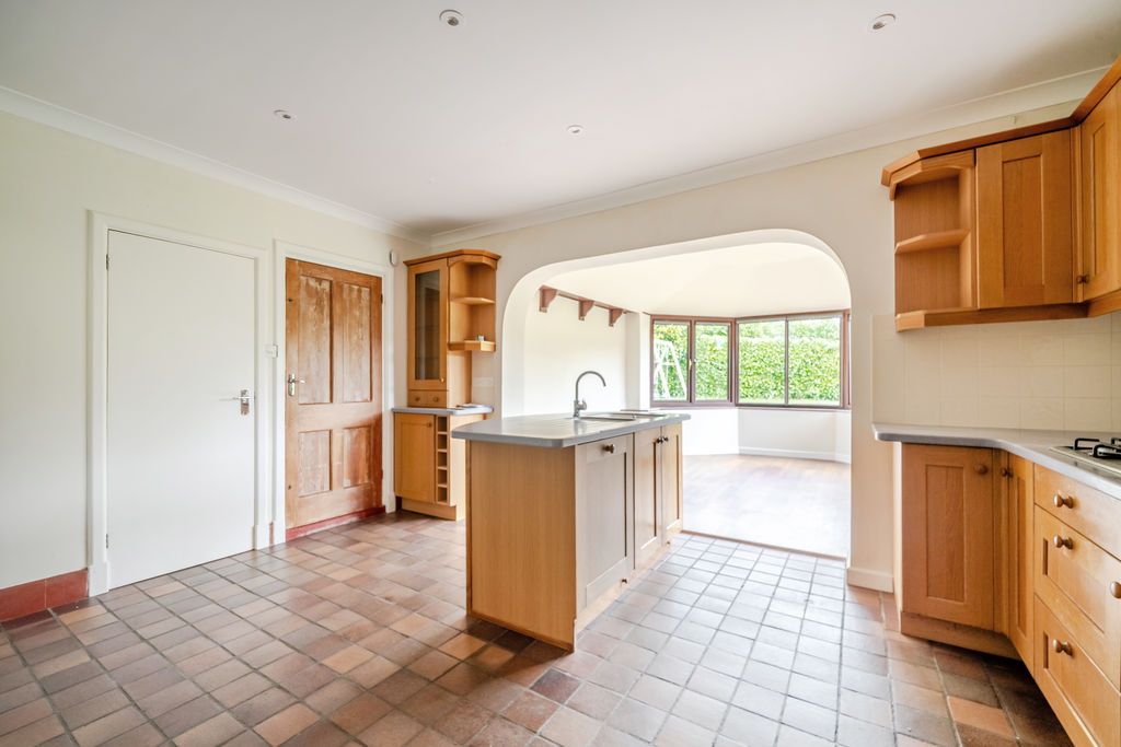 Property photo 3 of 19 Photo 10