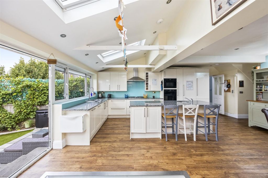 Property photo 1 of 26 Open Plan Kitchen/Dining Room