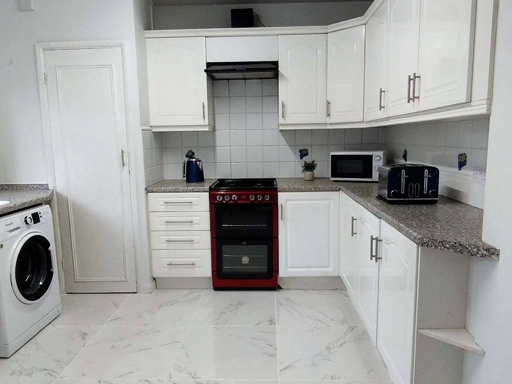 Property photo 2 of 5 Picture No. 07