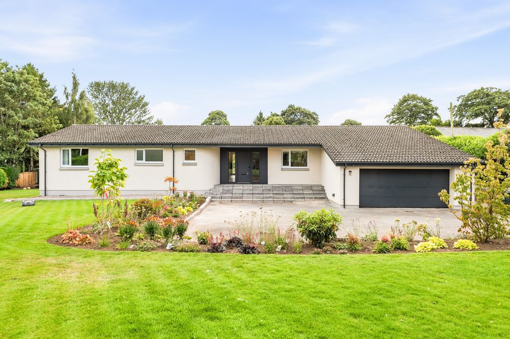 Property photo 1 of 39
