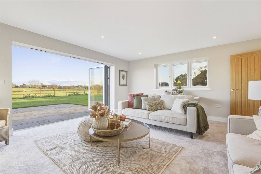 Property photo 2 of 48 Picture No. 89