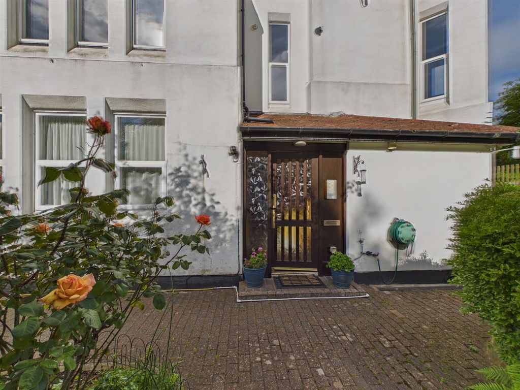 Property photo 1 of 14 Cam03972G0-Pr0377-Still004.Jpg