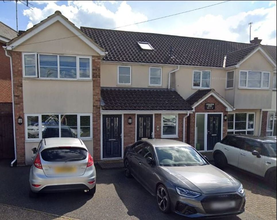 Property photo 1 of 11