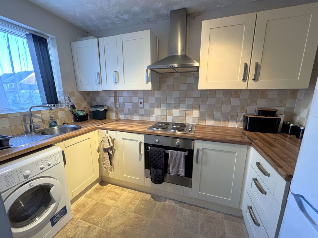 Property photo 2 of 6