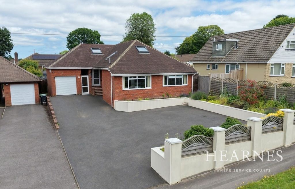 Property photo 1 of 22