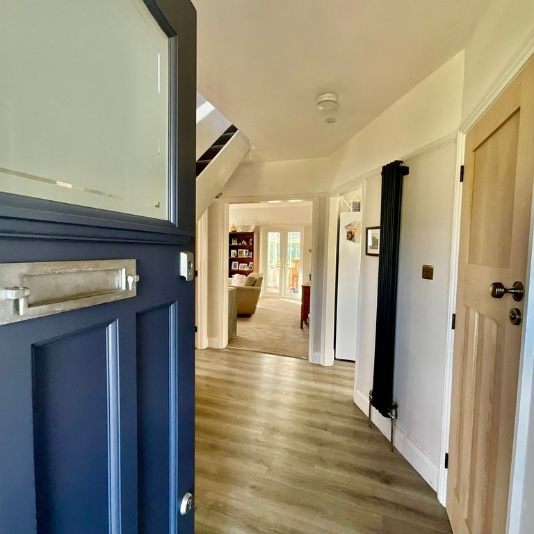 Property photo 2 of 29