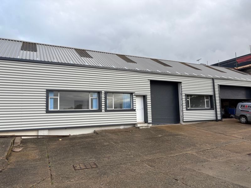 Property photo 1 of 6 Photo 8