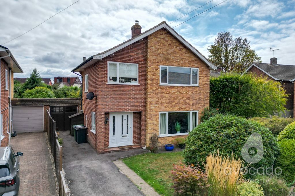 Property photo 1 of 12 4474961