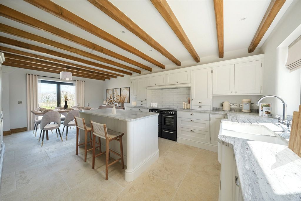 Property photo 3 of 13 Picture No. 96