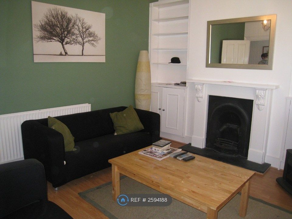 Property photo 1 of 8 With Fire Place