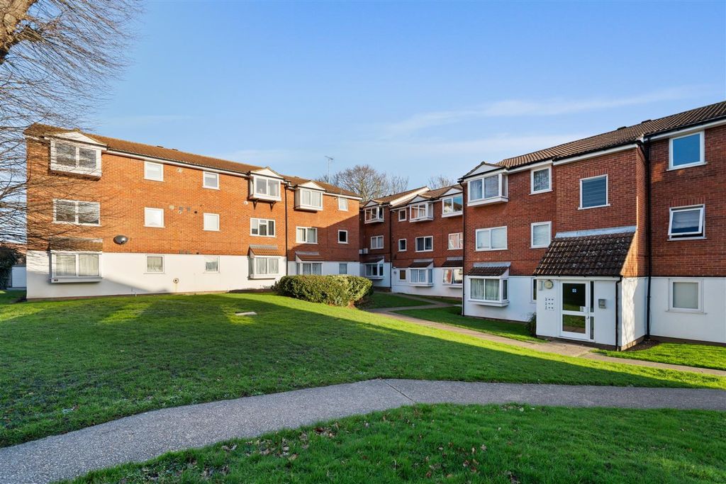 Property photo 1 of 10 5570000