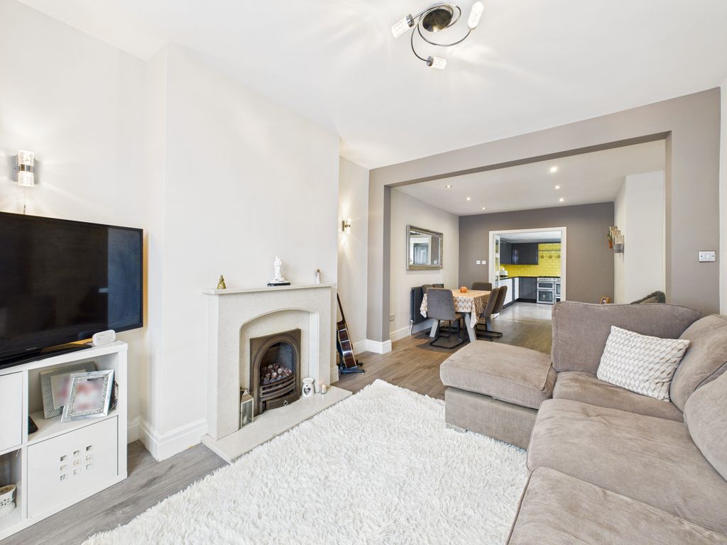 Property photo 1 of 25