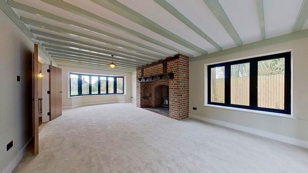 Property photo 2 of 53