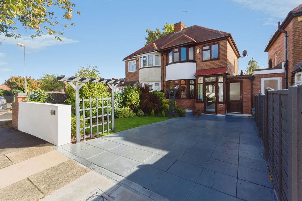 Property photo 1 of 19 Pbox-Img.Jpg