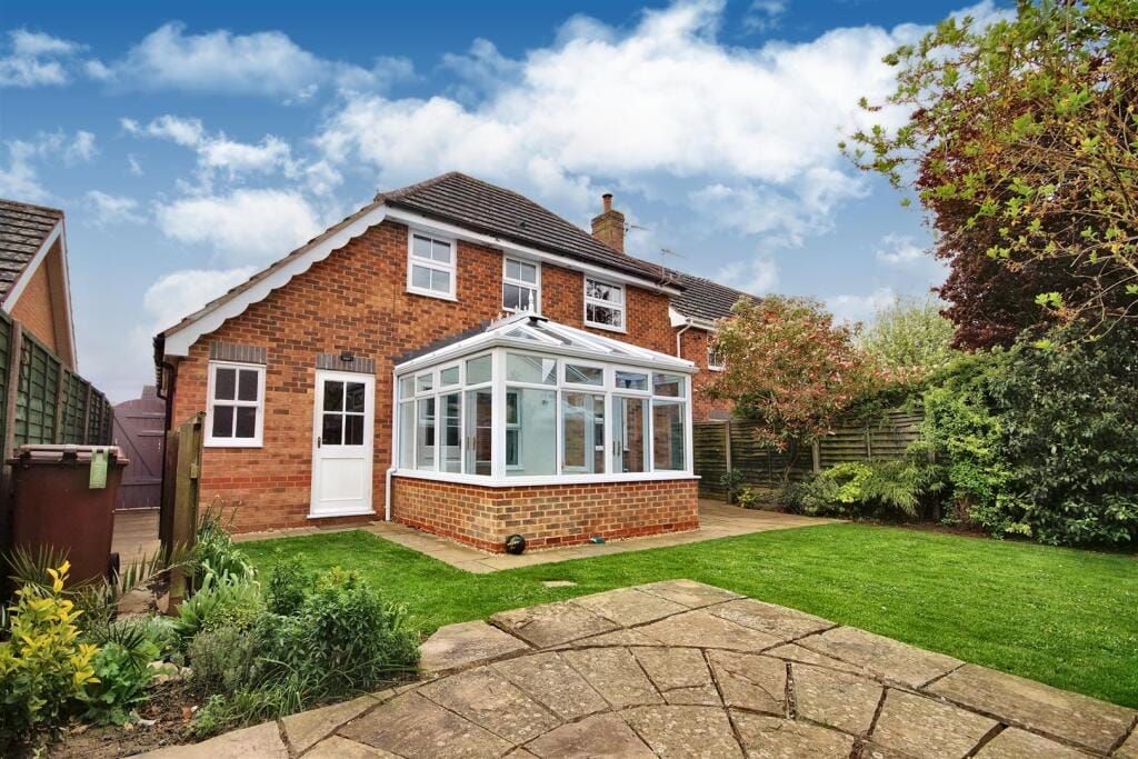 Property photo 2 of 17