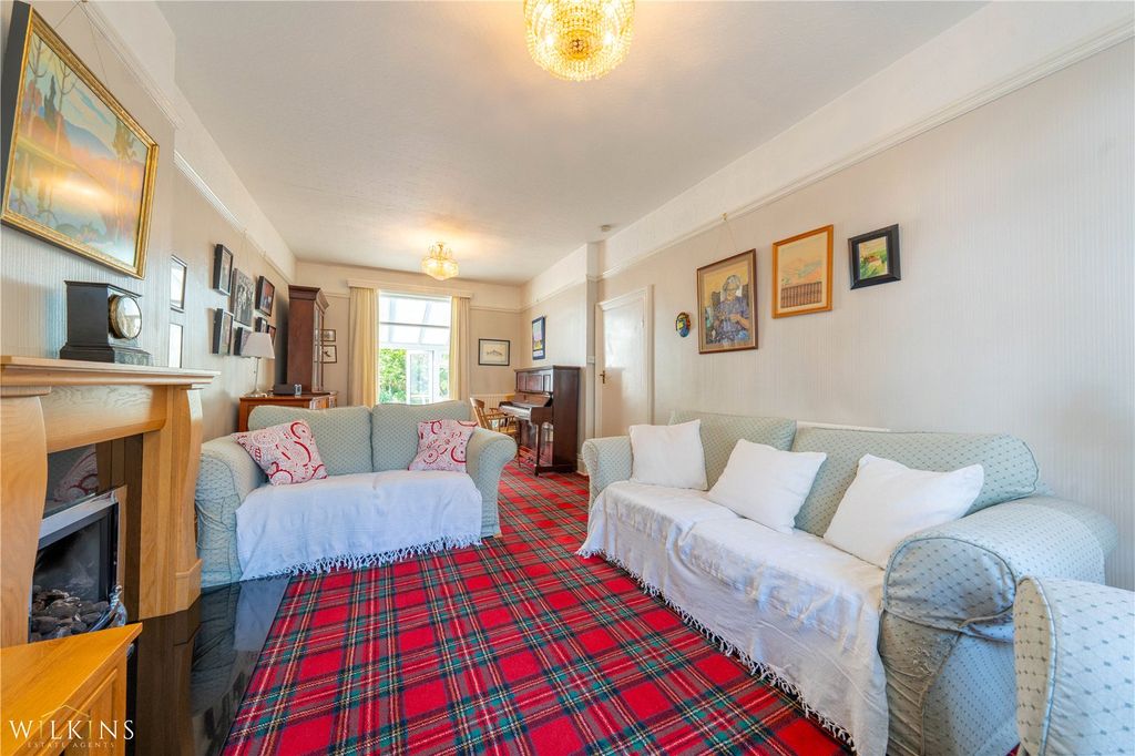 Property photo 3 of 41 Picture No. 24