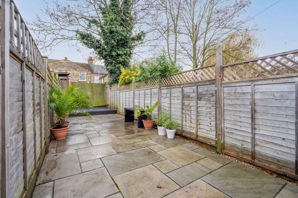 Property photo 2 of 10