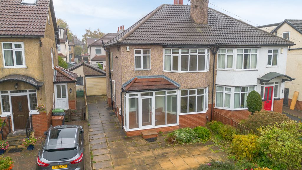 Property photo 1 of 26 12Stmargaretsavenue1