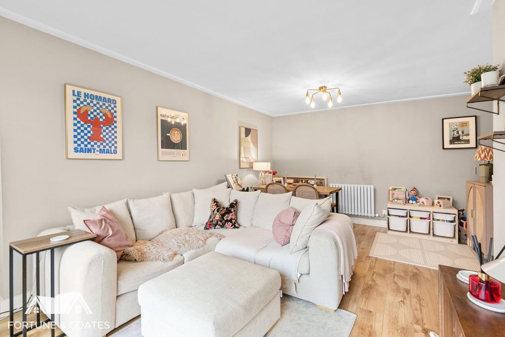 Property photo 2 of 15 Coppercourt_8.Jpg