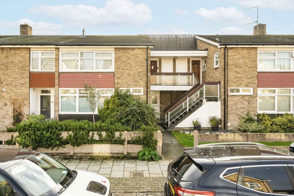 Property photo 3 of 6