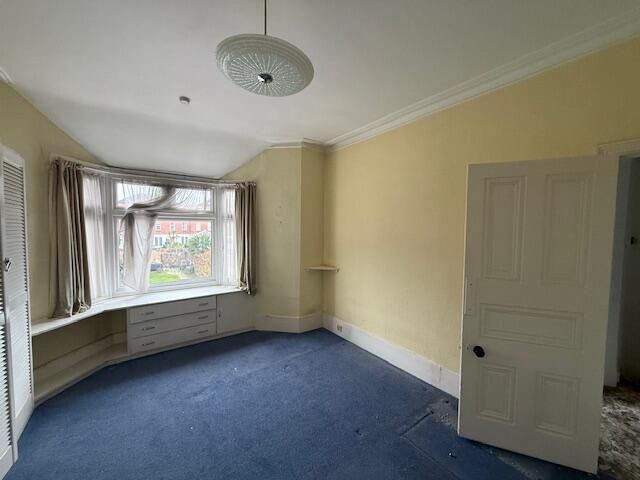 Property photo 3 of 9 Bedroom