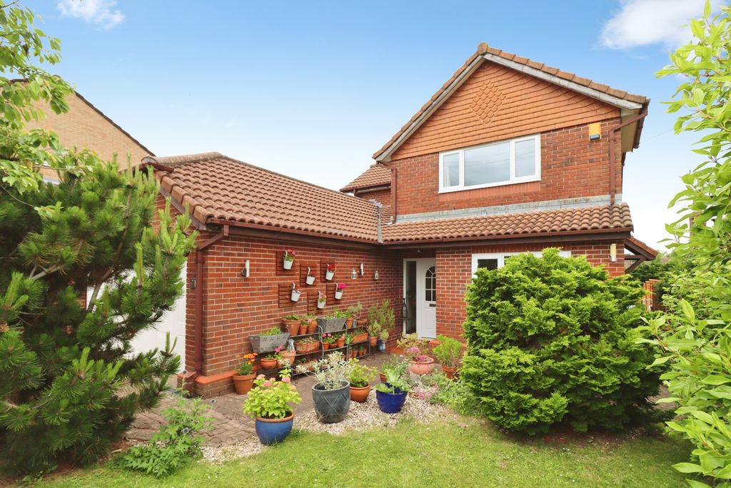 Property photo 1 of 20 Pbox-Img.Jpg