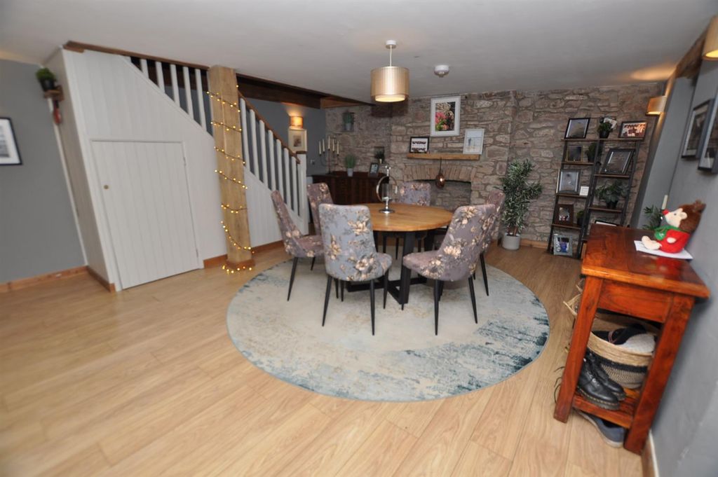 Property photo 2 of 24 Open Plan Lounge/Dining/Family Room