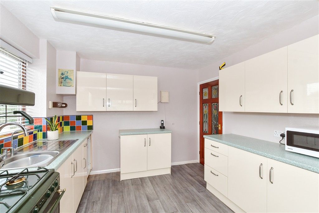 Property photo 3 of 21 Kitchen