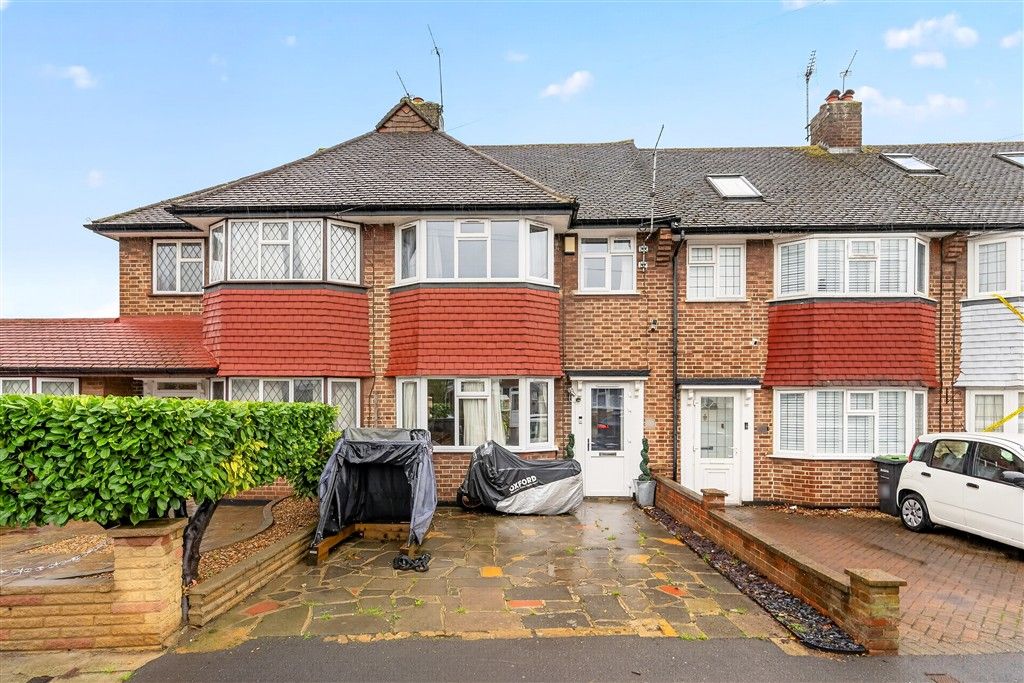Property photo 1 of 16 External