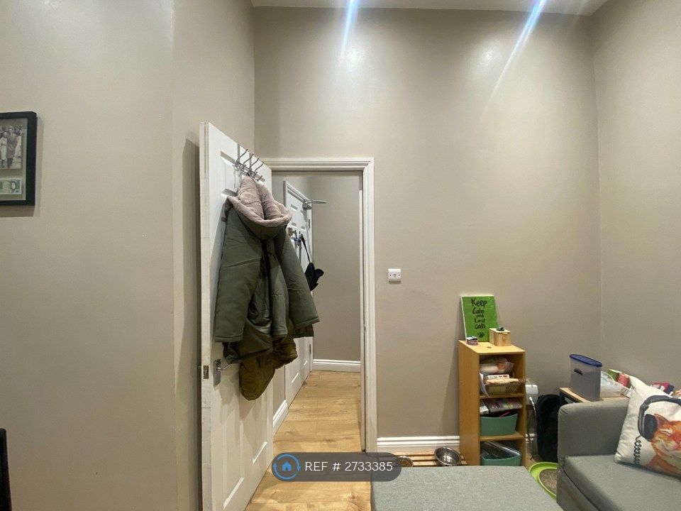 Property photo 2 of 25