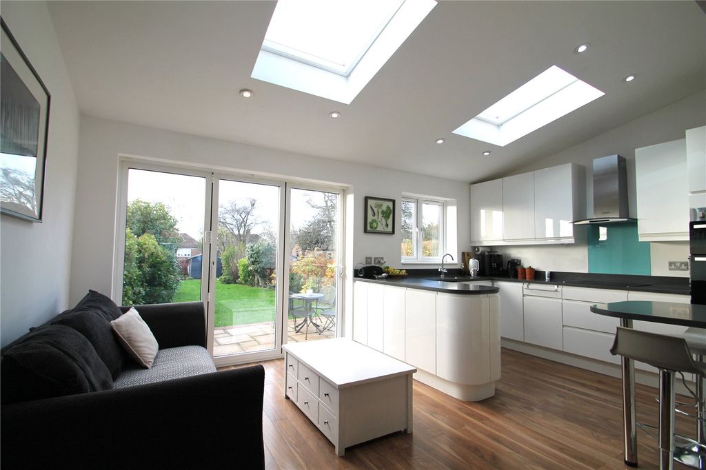 Property photo 1 of 22 Picture No. 03