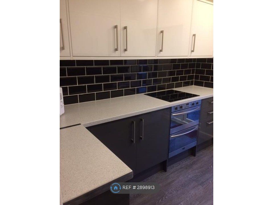 Property photo 1 of 16 Kitchen
