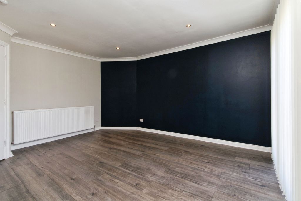 Additional image 4 of 2 bed flat for saleCathcart Road, Glasgow G73