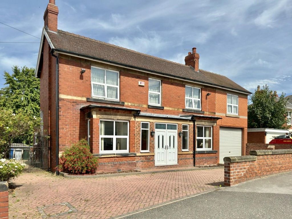 Property photo 1 of 34 074Dfdd6-925c-4c59-B103-c78Fd7123264.Jpg