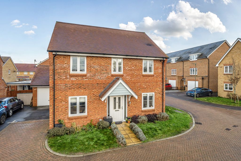 Property photo 1 of 22 1417278-1-6998834...