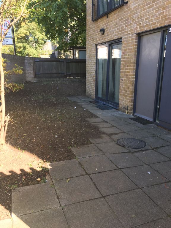 Property photo 1 of 7 Private Garden
