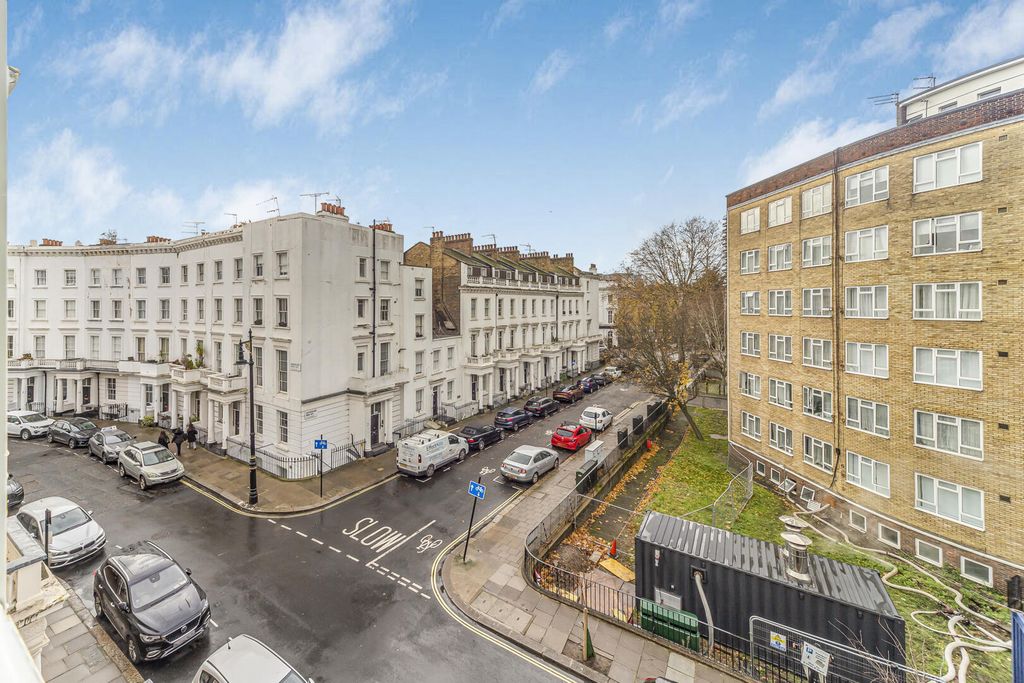 Property photo 2 of 7 View