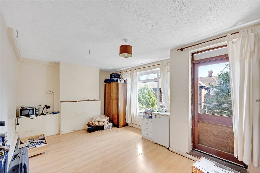 Property photo 2 of 10 Picture No. 09