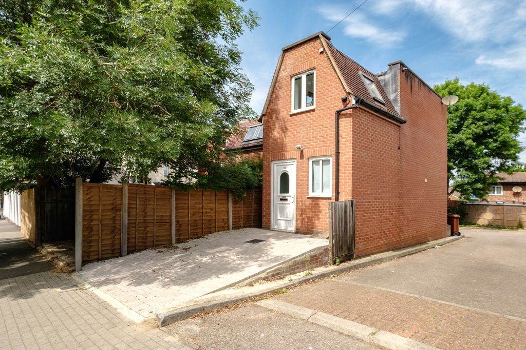 Property photo 1 of 21