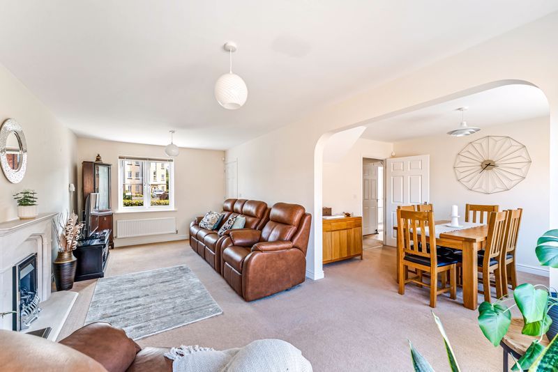 Property photo 2 of 23 Photo 9