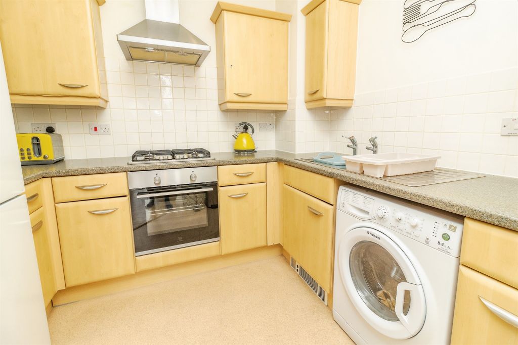 Property photo 3 of 13