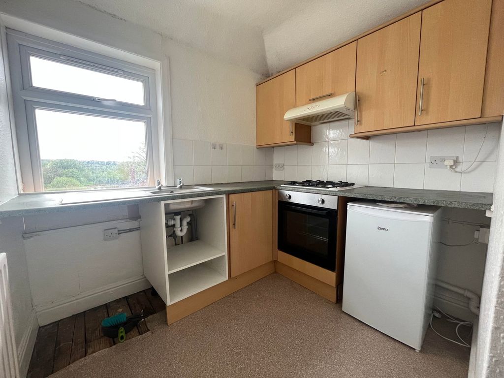 Property photo 2 of 3